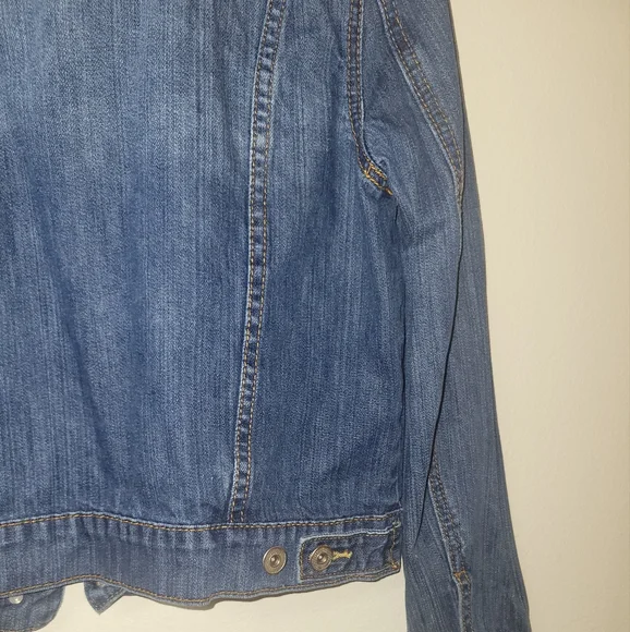 Bagatelle Boho Flower Embroidery Jean Jacket - Picture 13 of 16